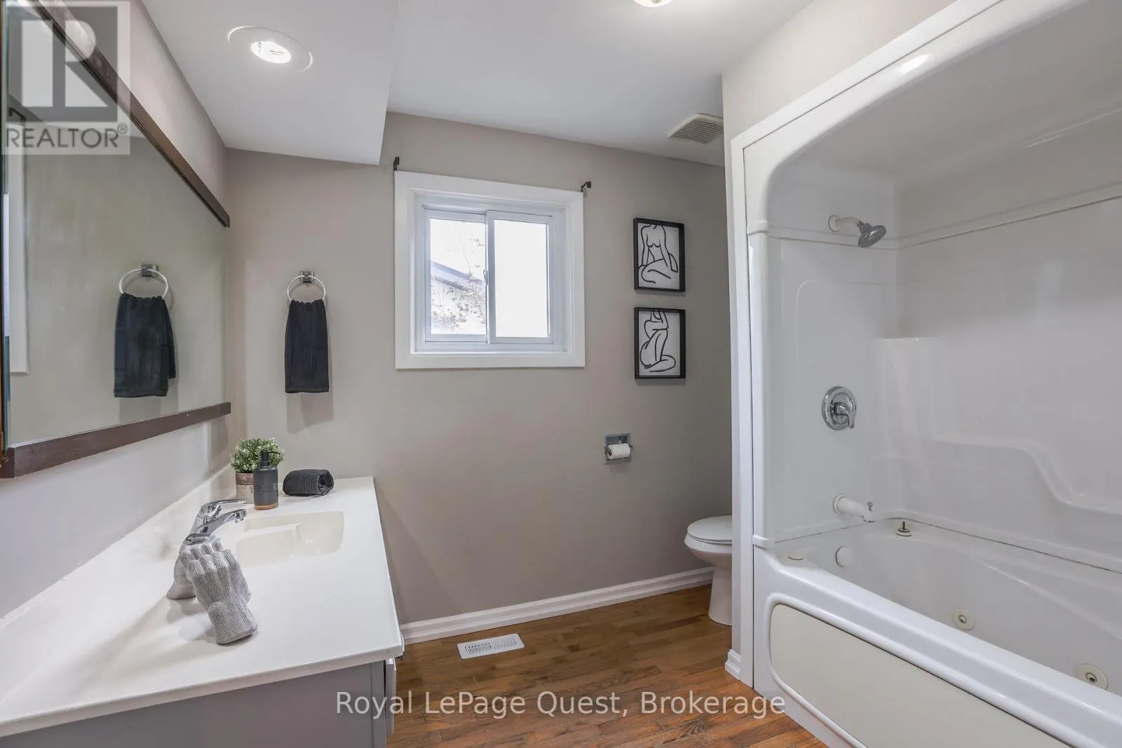 442 SUNDIAL DRIVE