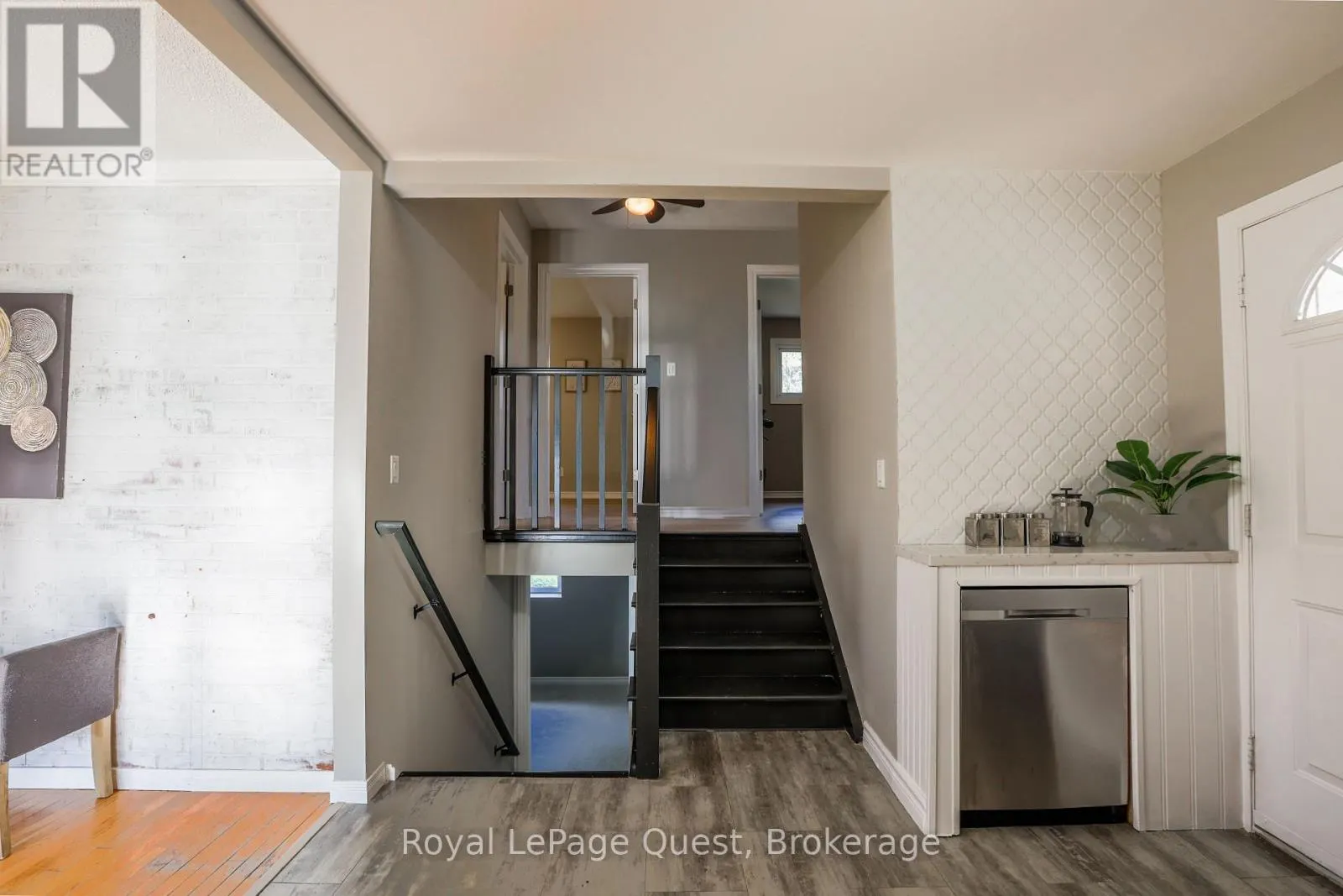 442 SUNDIAL DRIVE