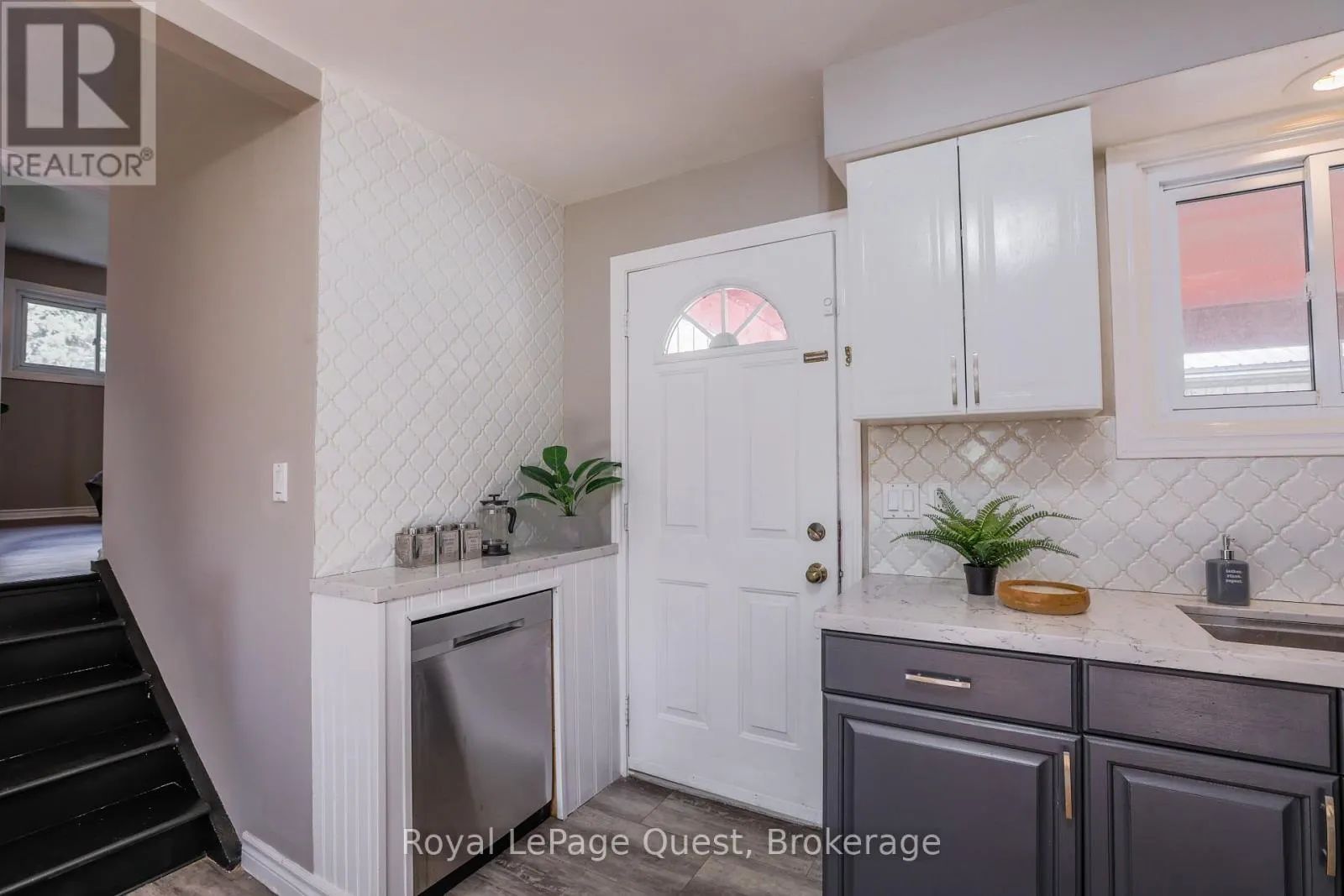 442 SUNDIAL DRIVE