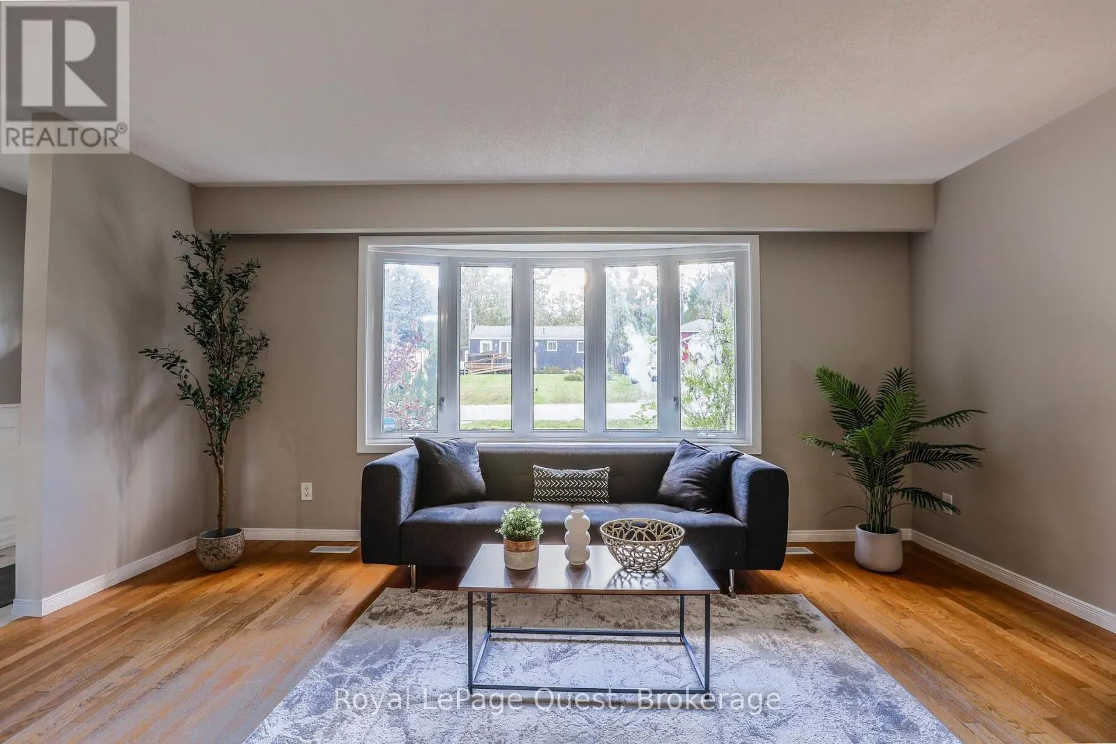 442 SUNDIAL DRIVE