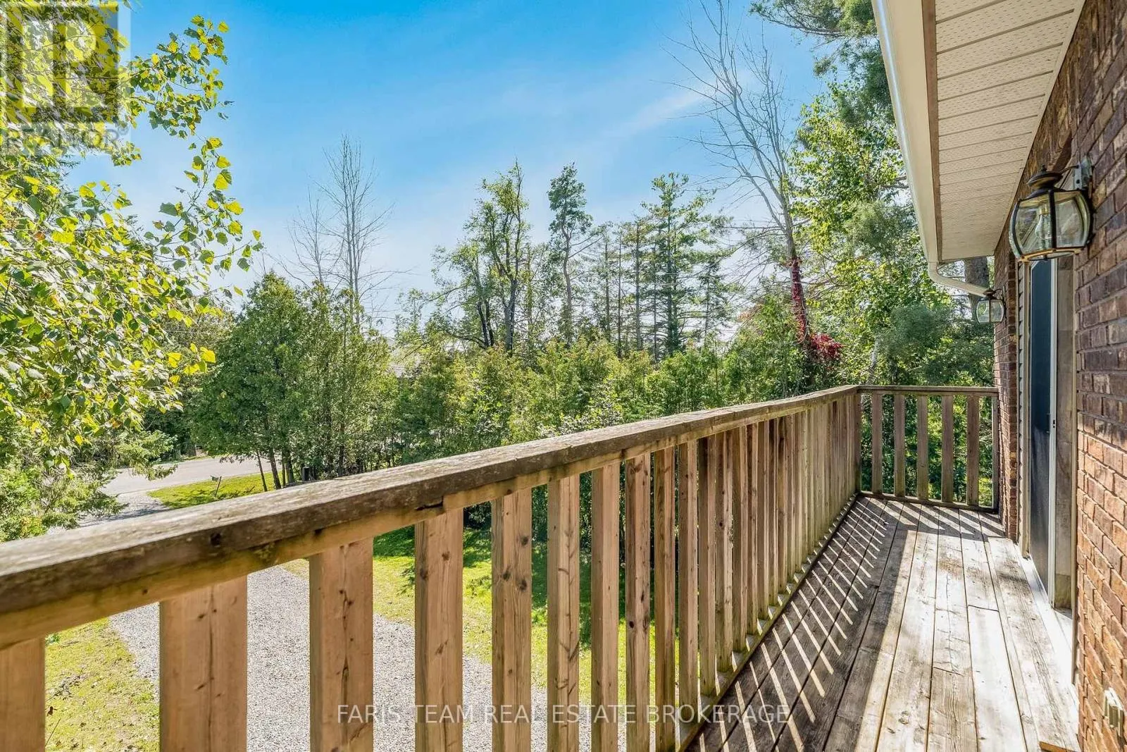 224 LAKESHORE ROAD W
