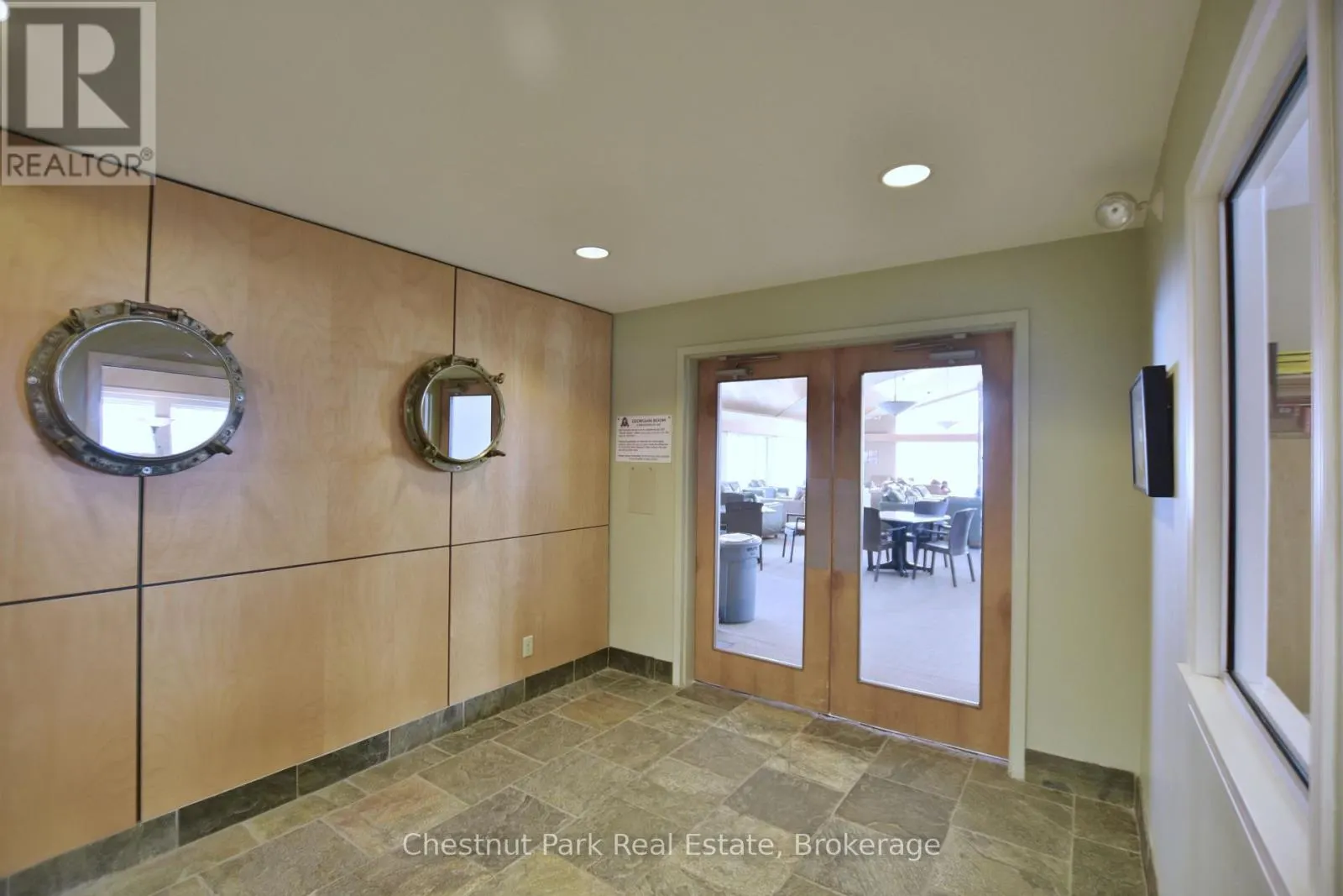 658 JOHNSTON PARK AVENUE