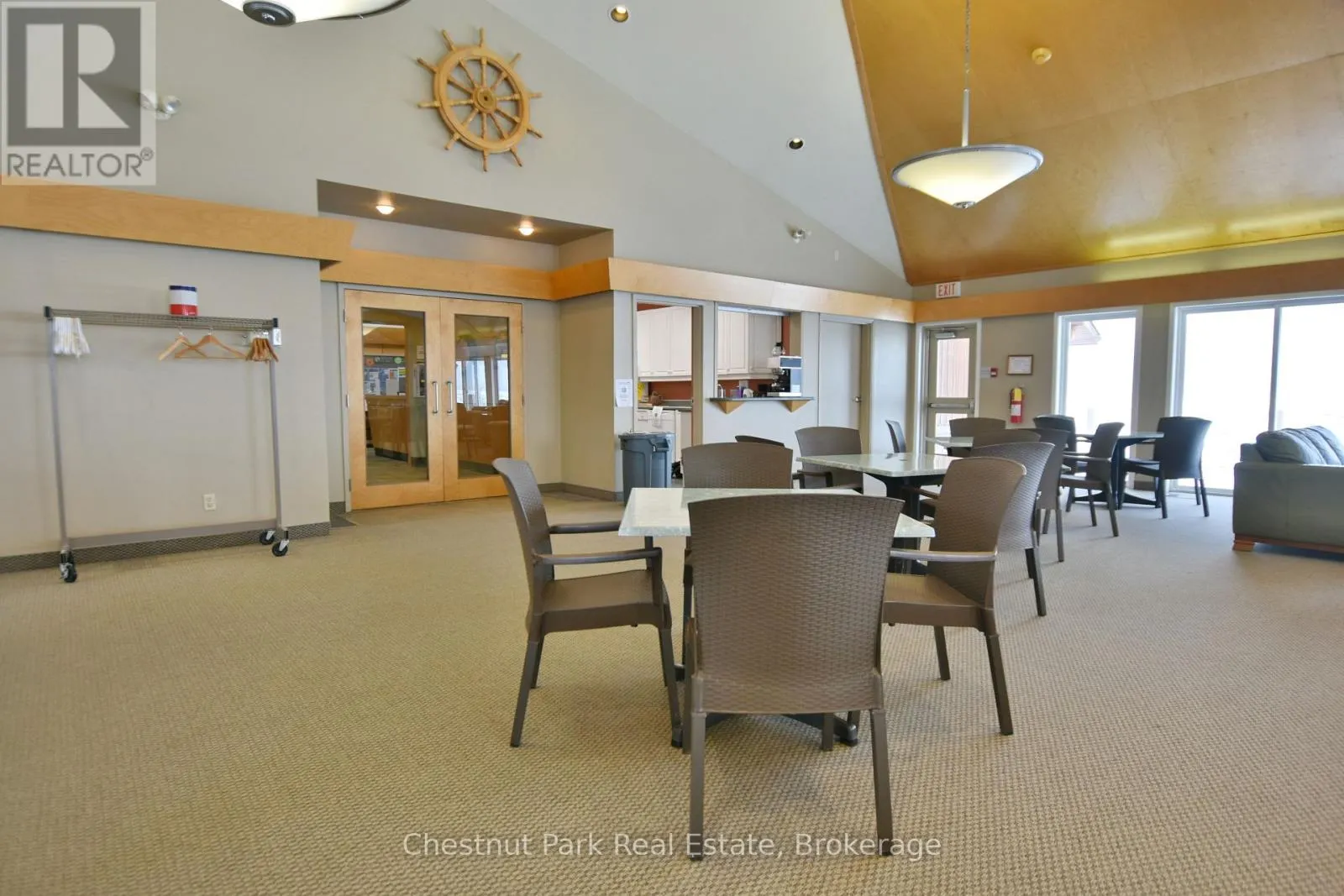658 JOHNSTON PARK AVENUE