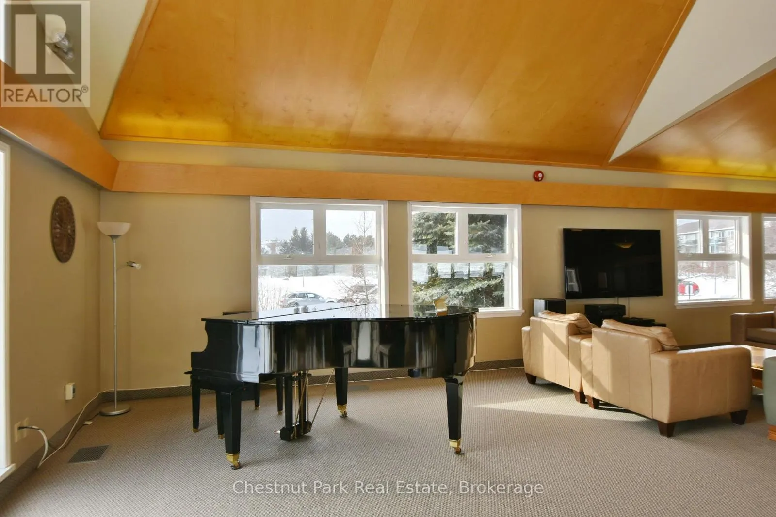 658 JOHNSTON PARK AVENUE