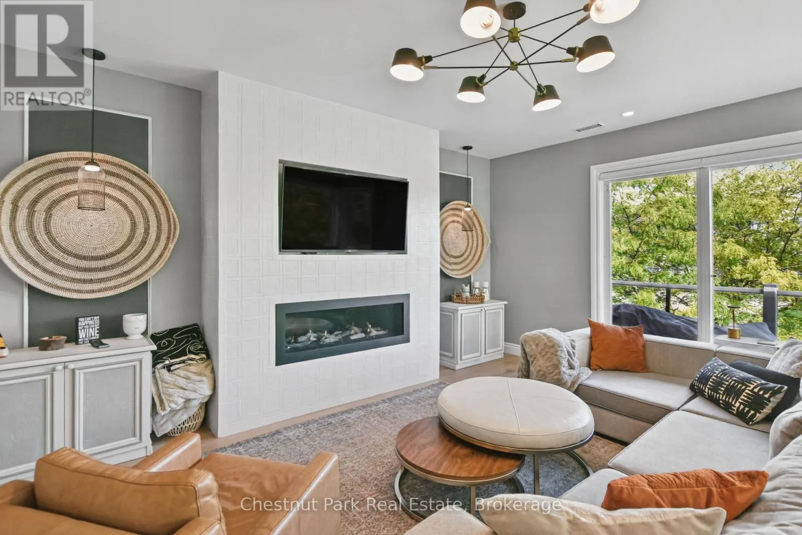 658 JOHNSTON PARK AVENUE