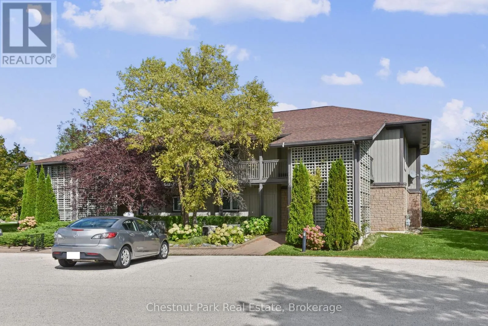 658 JOHNSTON PARK AVENUE