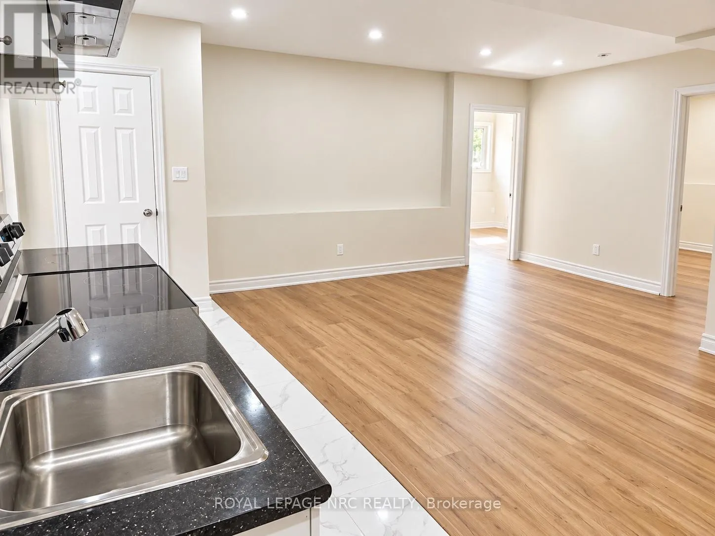 3017 ANNALYSSE DRIVE