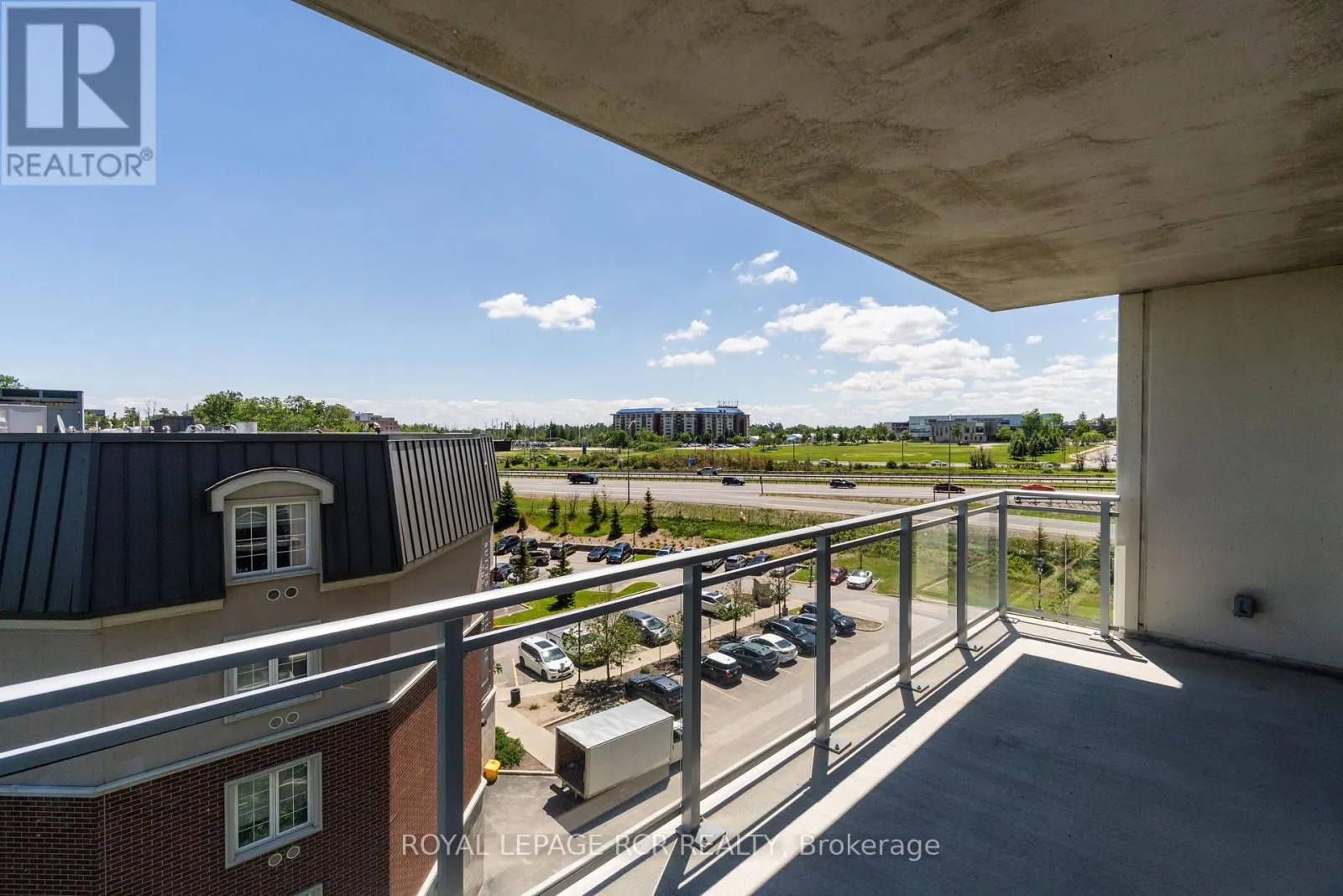 808 - 58 LAKESIDE TERRACE