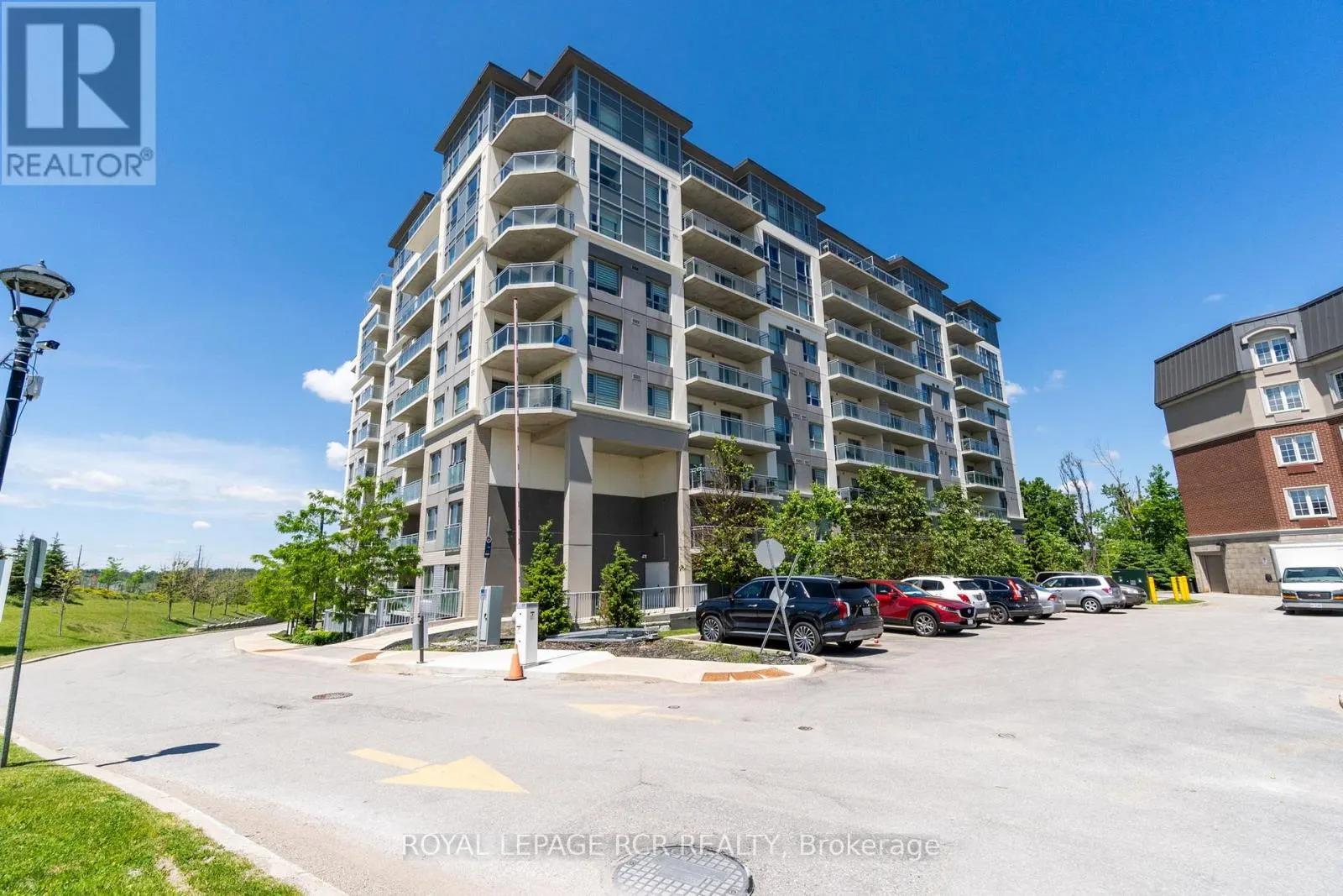 808 - 58 LAKESIDE TERRACE