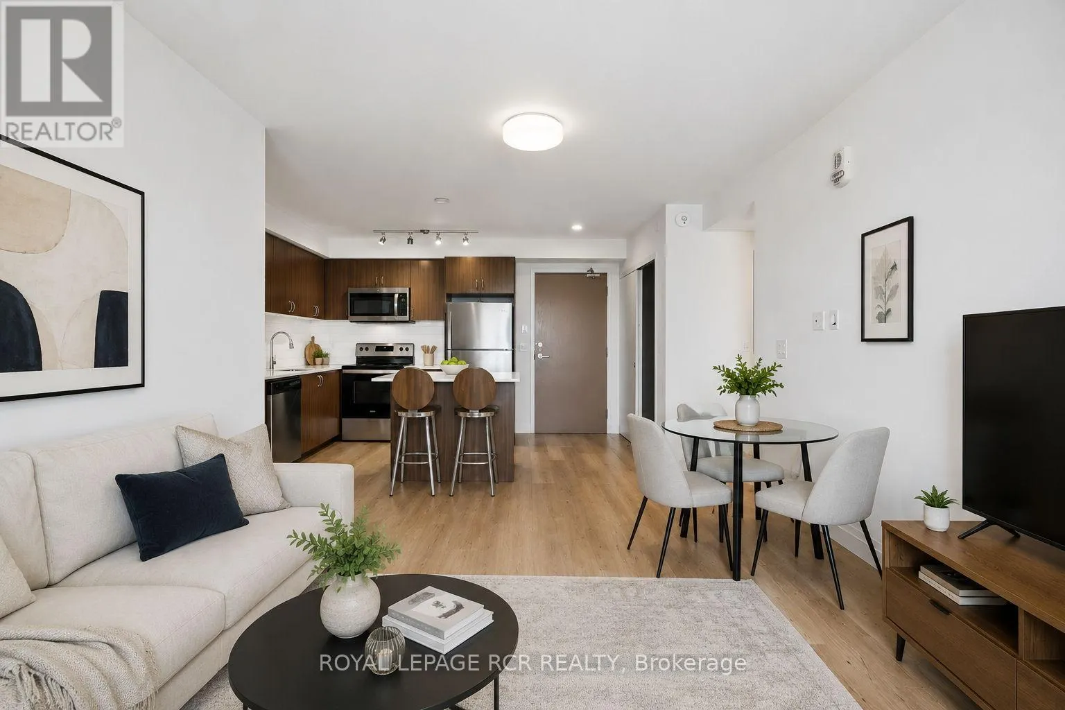 808 - 58 LAKESIDE TERRACE