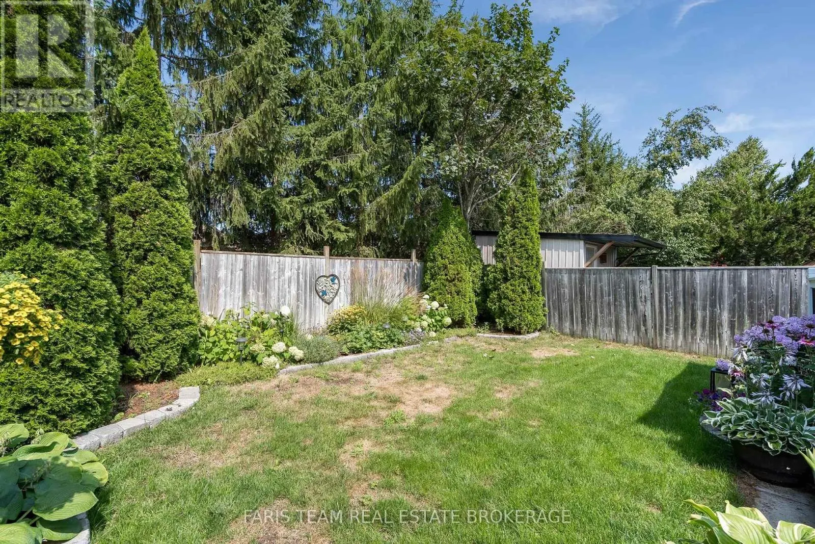4 BLUEGRASS DRIVE