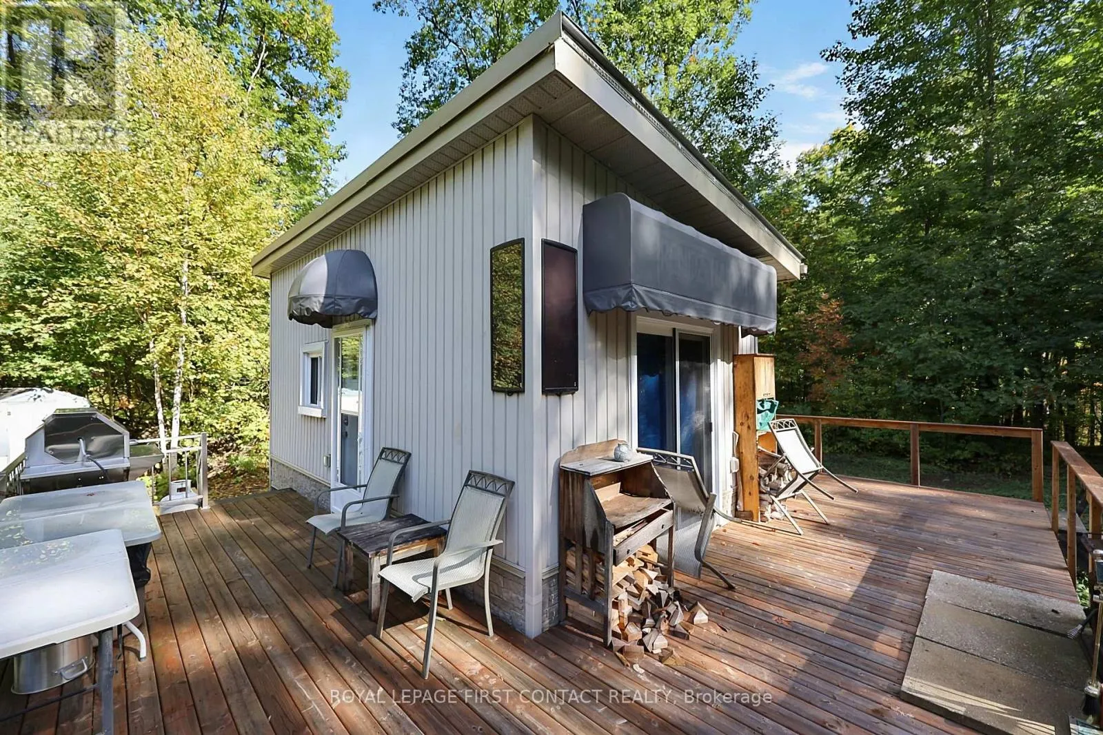 2442 CHAMPLAIN ROAD