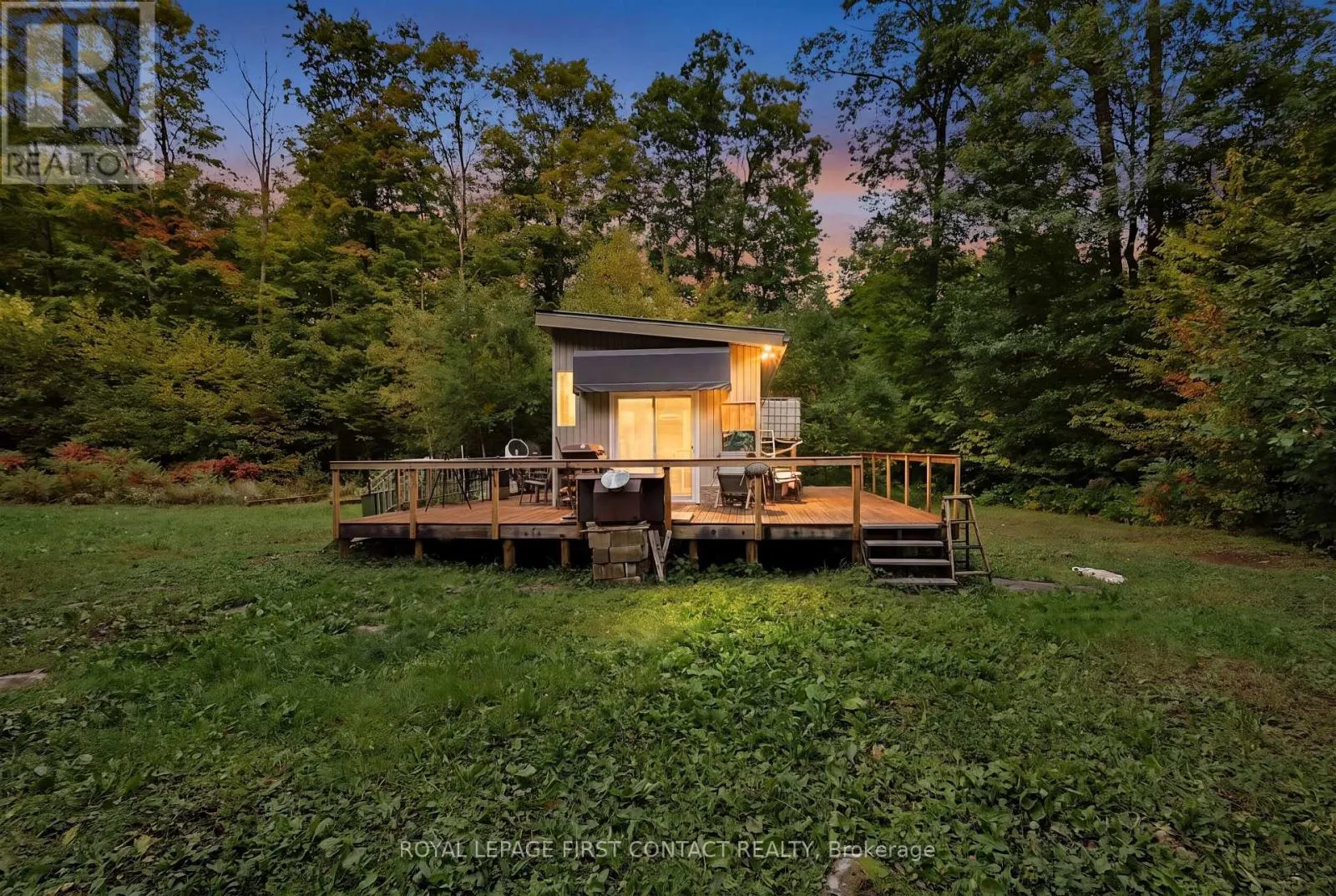 2442 CHAMPLAIN ROAD