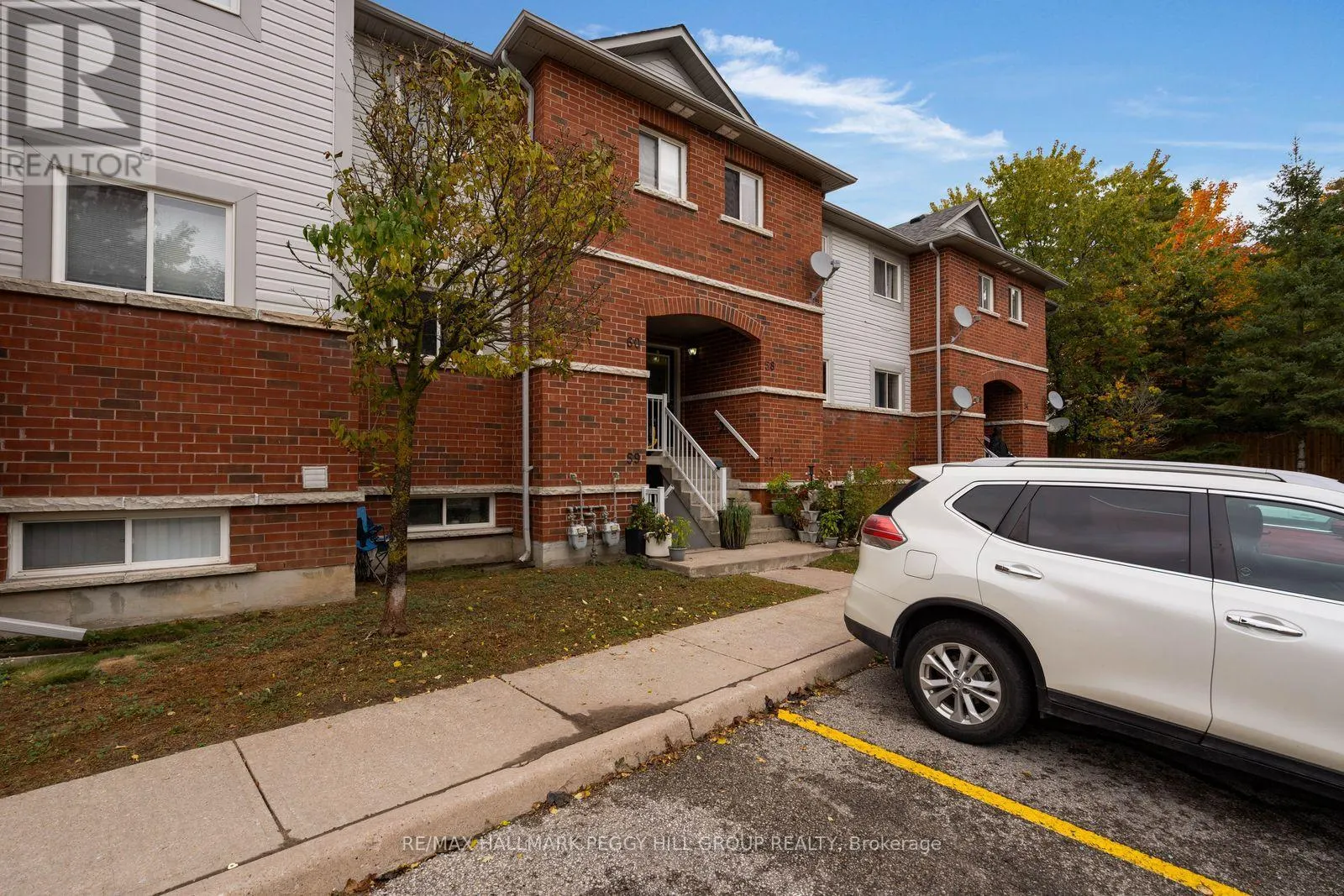 58 - 245 FERNDALE DRIVE S