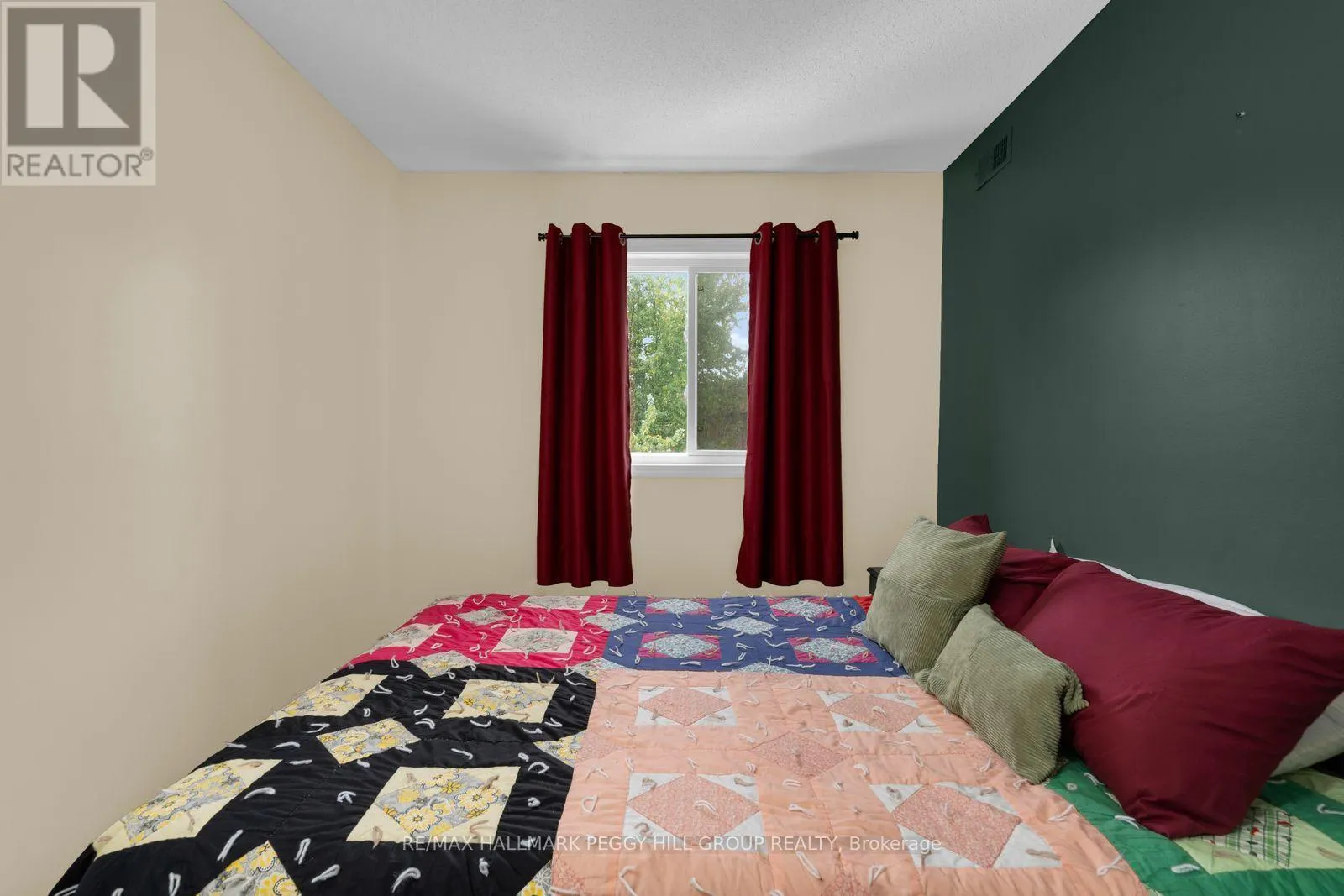 58 - 245 FERNDALE DRIVE S