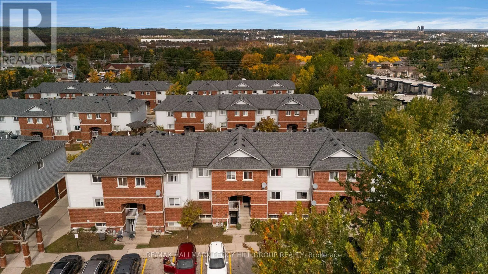 58 - 245 FERNDALE DRIVE S