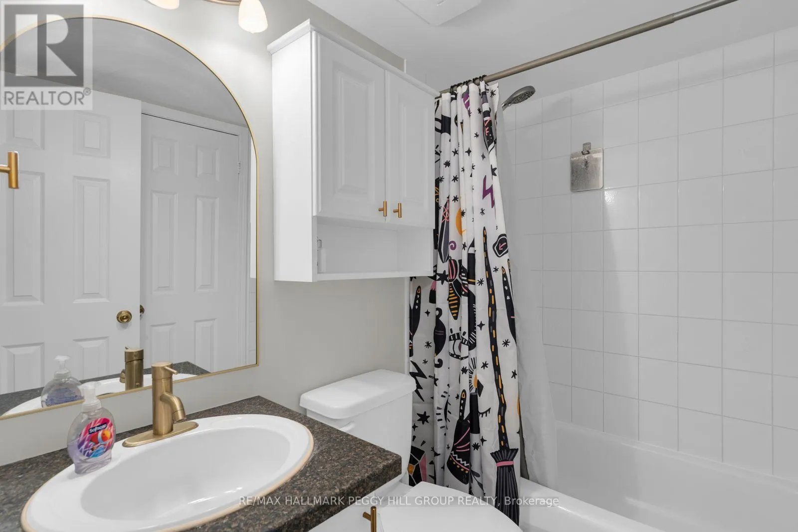 58 - 245 FERNDALE DRIVE S