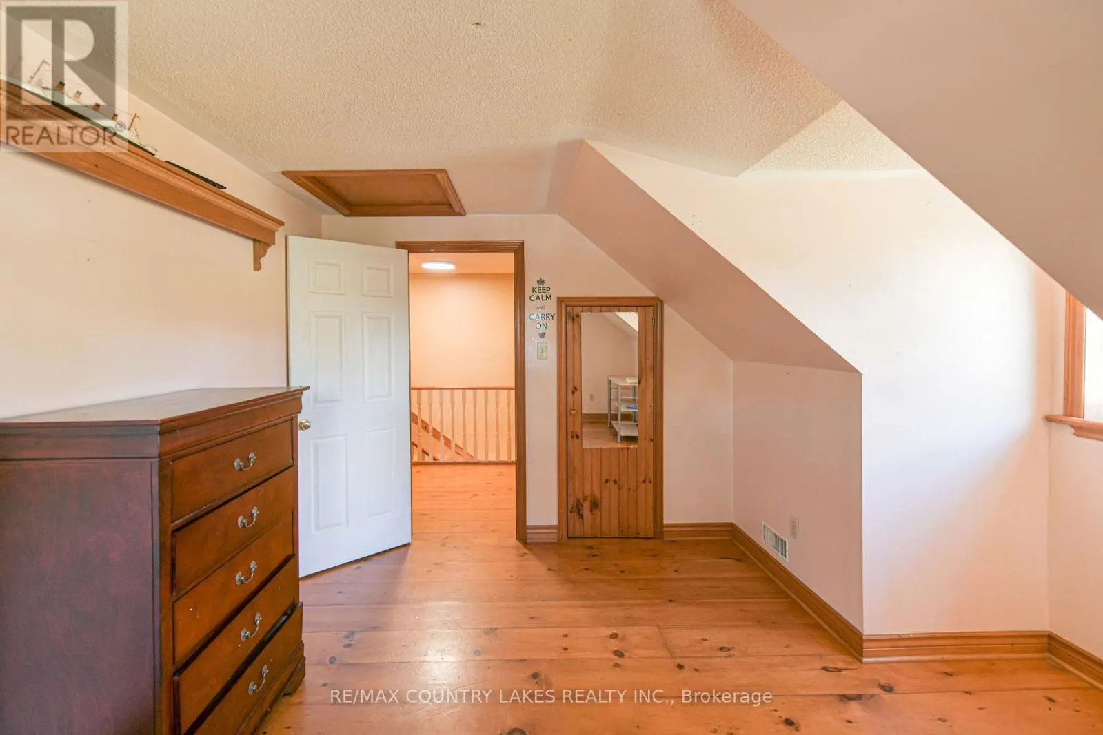 2707 STEPHEN DRIVE