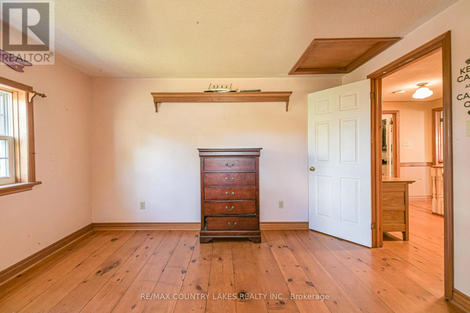 2707 STEPHEN DRIVE