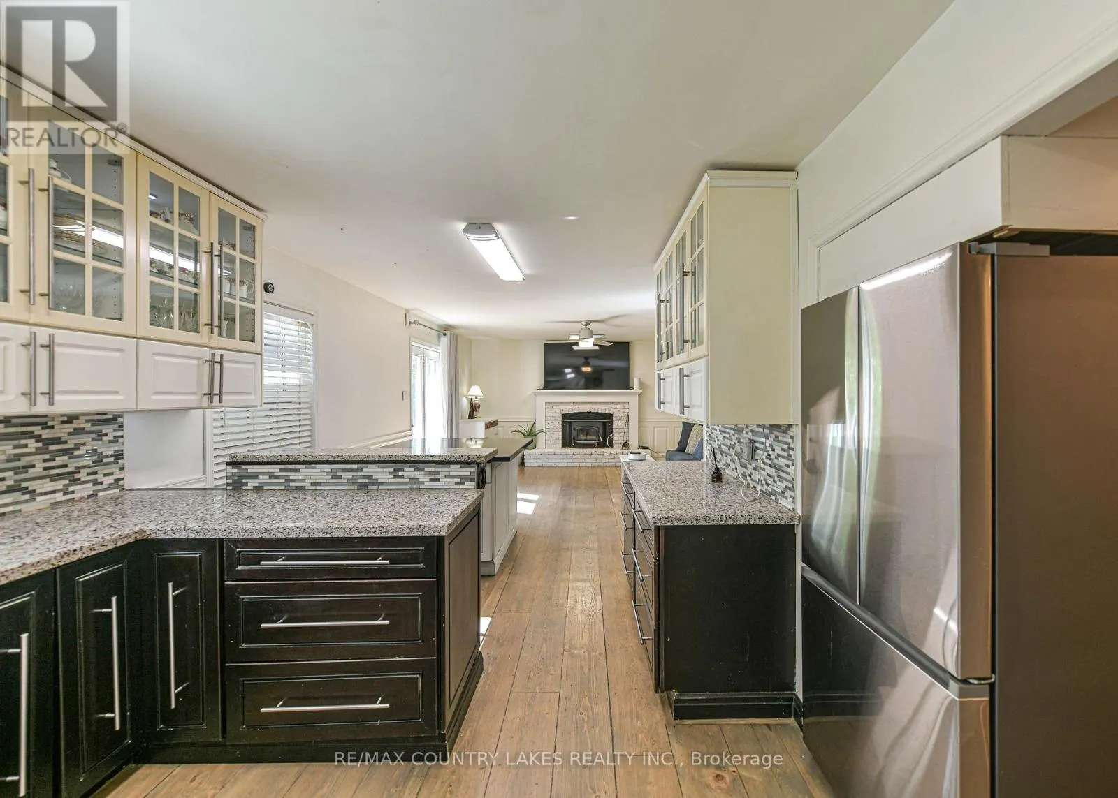 2707 STEPHEN DRIVE