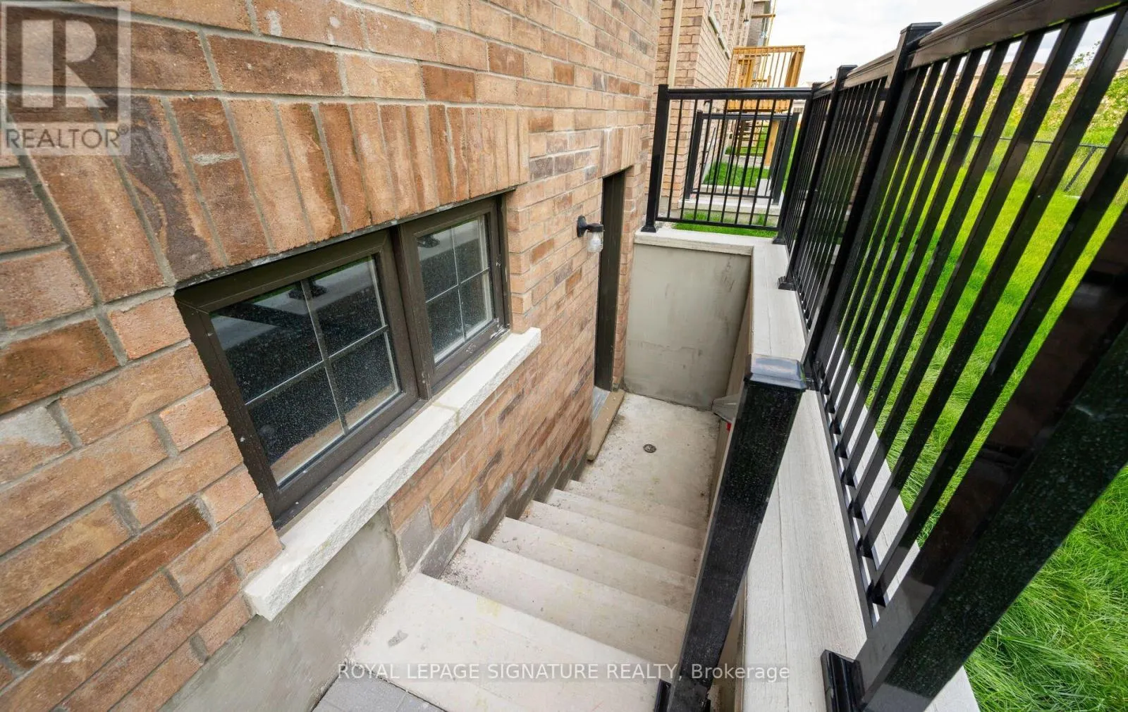205 WARDEN STREET