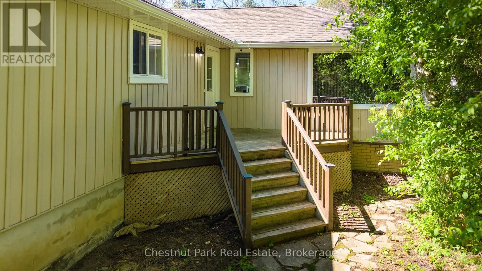 4 PARKSIDE AVENUE