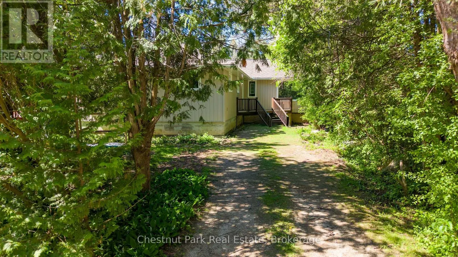 4 PARKSIDE AVENUE