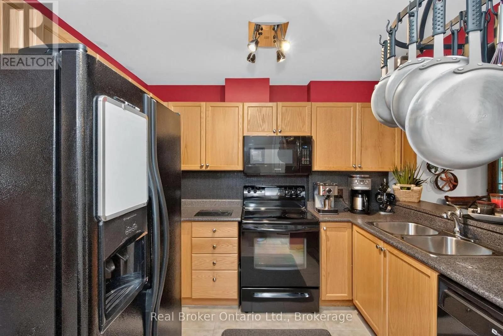 140 SOUTHWINDS CRESCENT