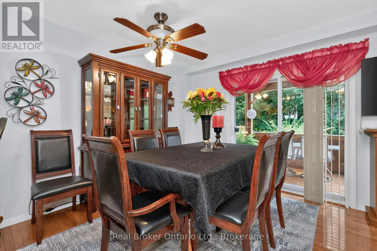140 SOUTHWINDS CRESCENT