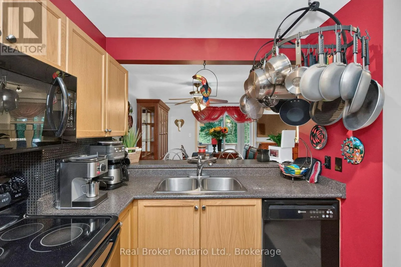 140 SOUTHWINDS CRESCENT