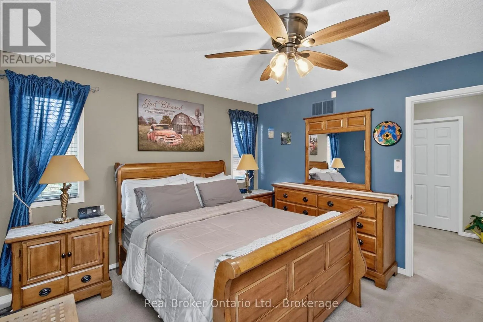 140 SOUTHWINDS CRESCENT