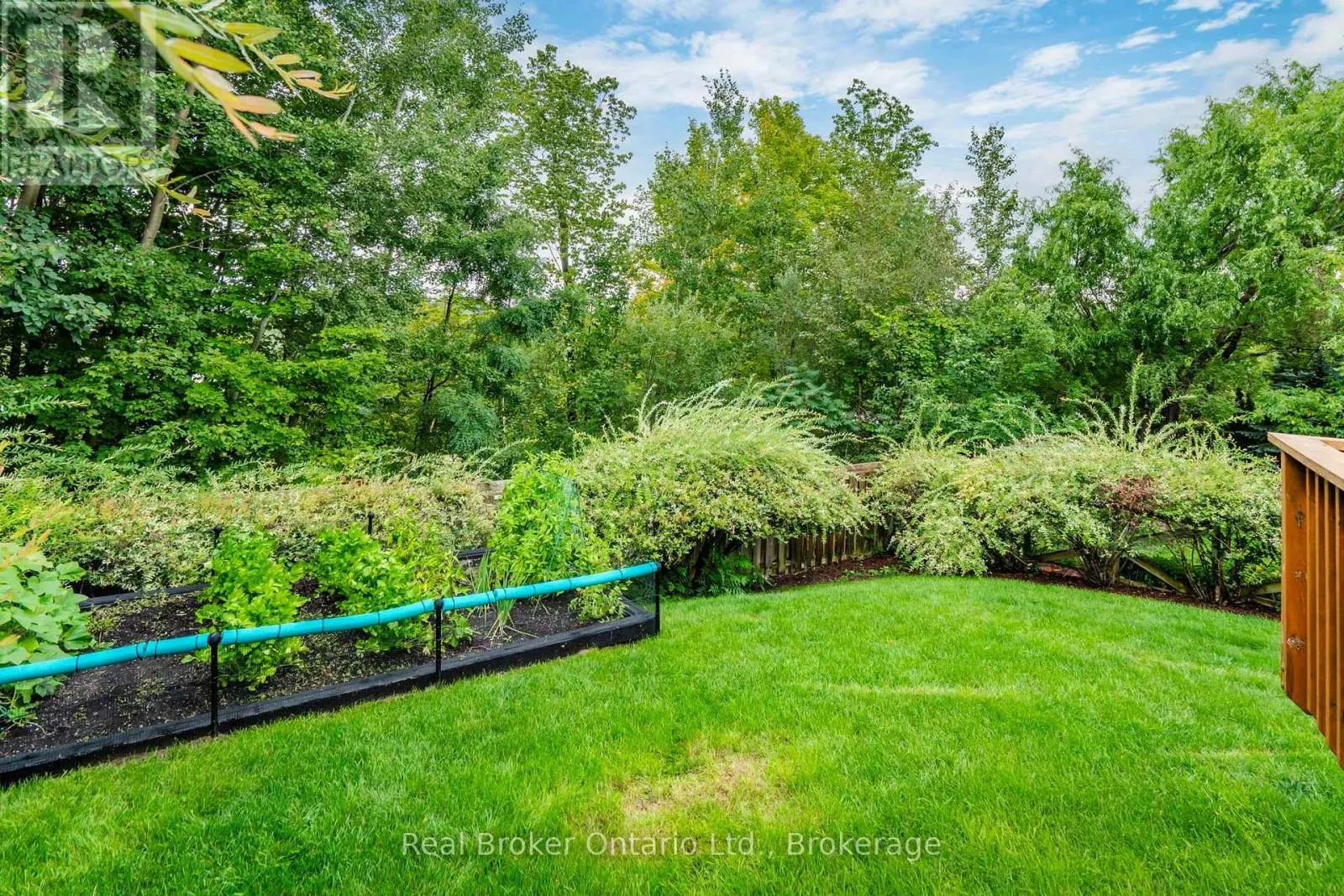 140 SOUTHWINDS CRESCENT