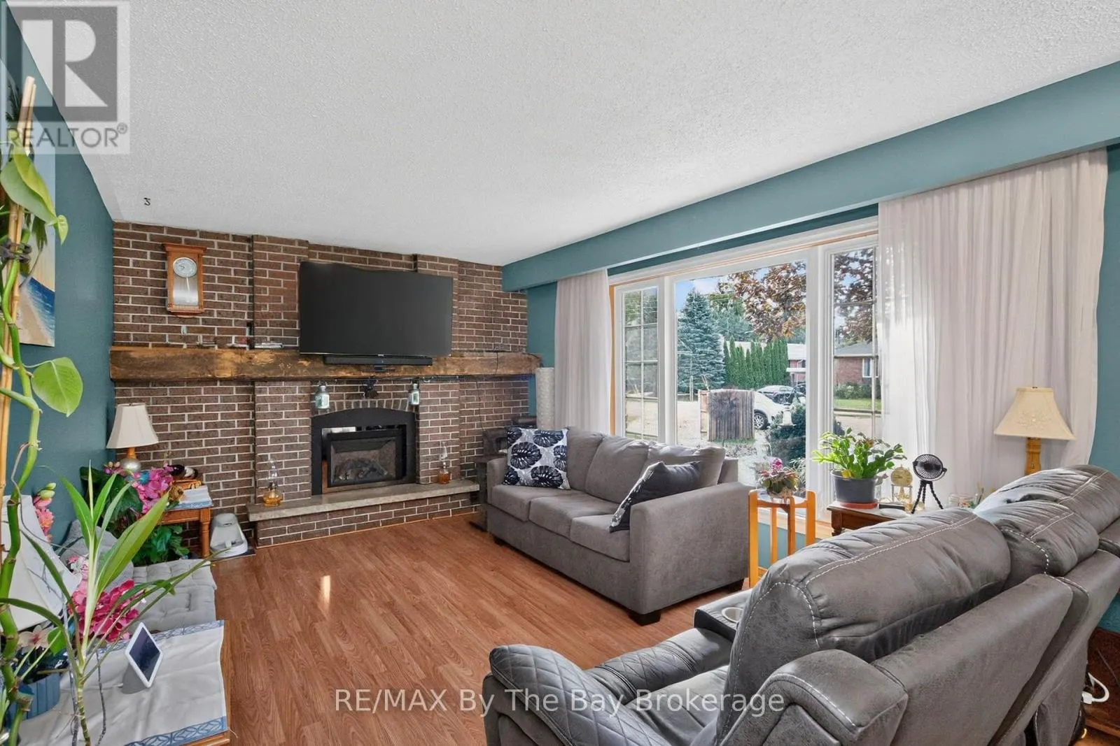 439 FIFTH STREET