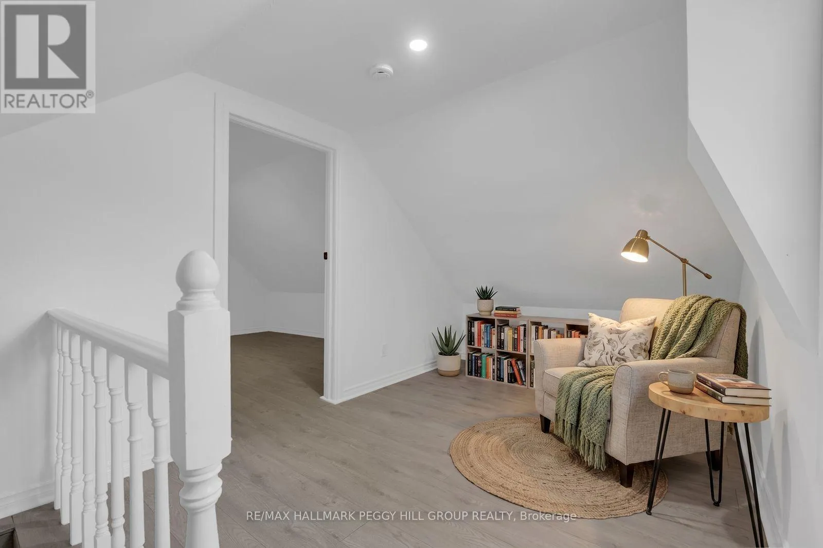 132 QUEEN STREET W