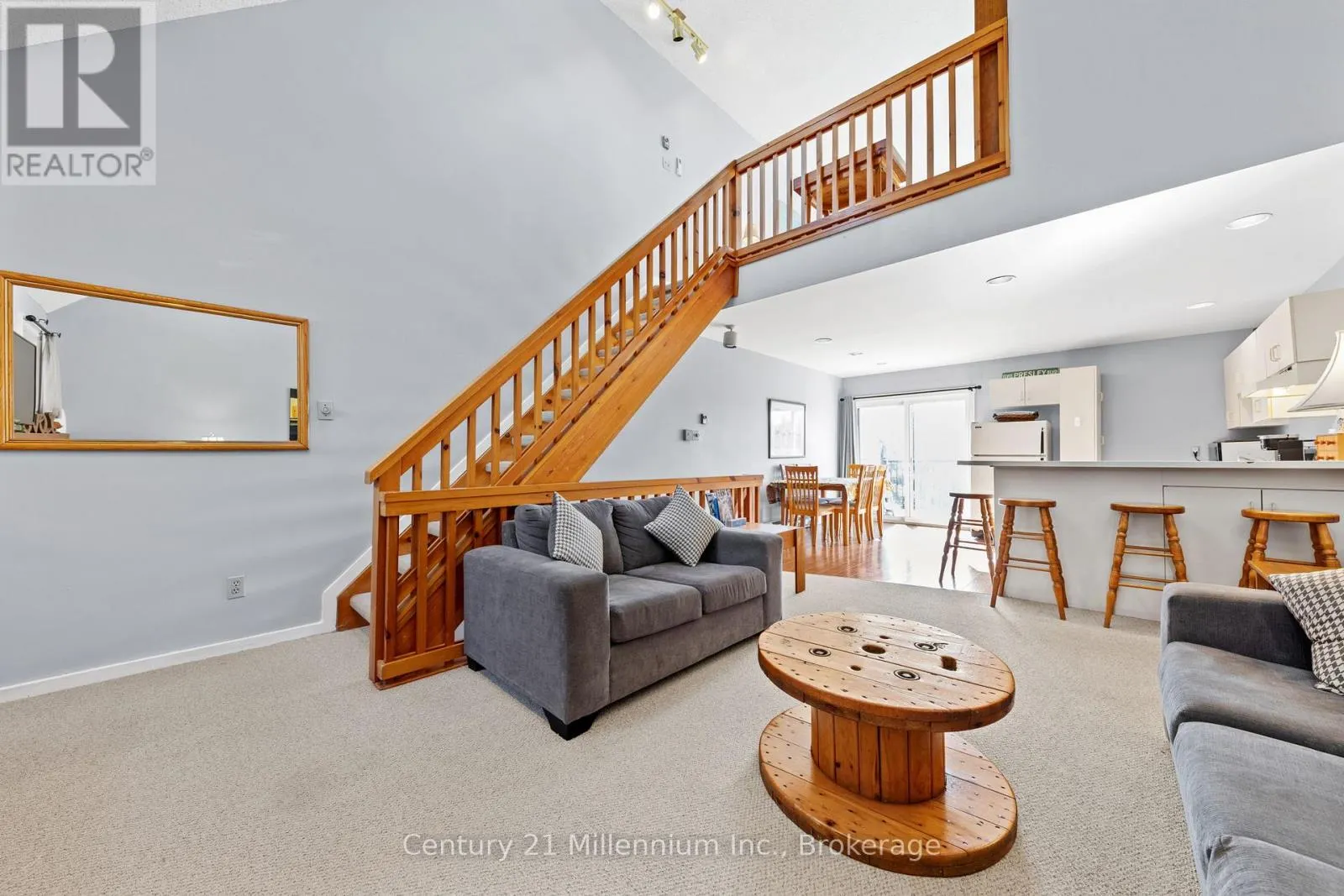 7 - 467 OXBOW CRESCENT #7
