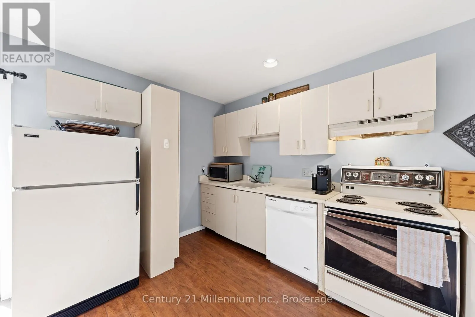 7 - 467 OXBOW CRESCENT #7