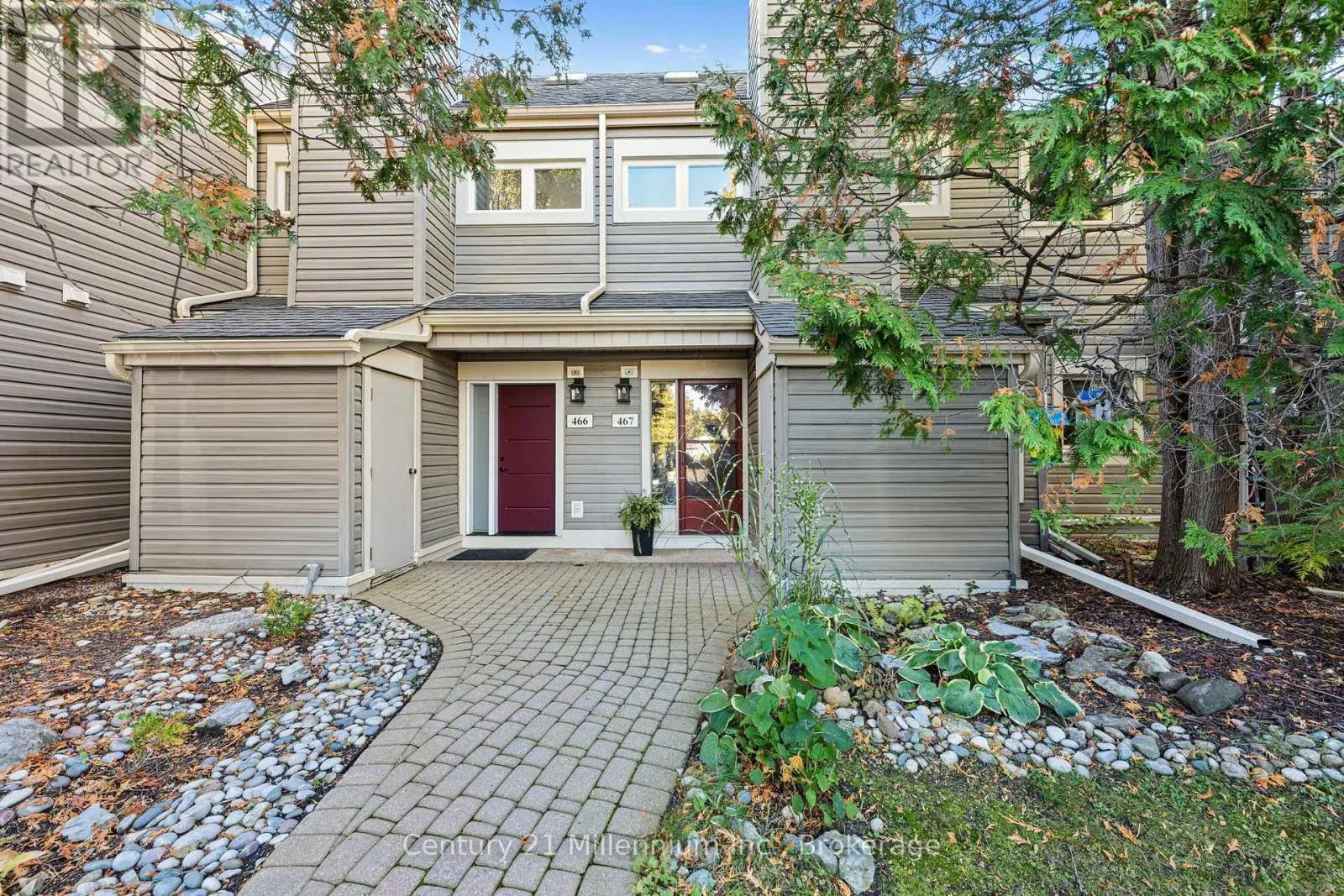 7 - 467 OXBOW CRESCENT #7