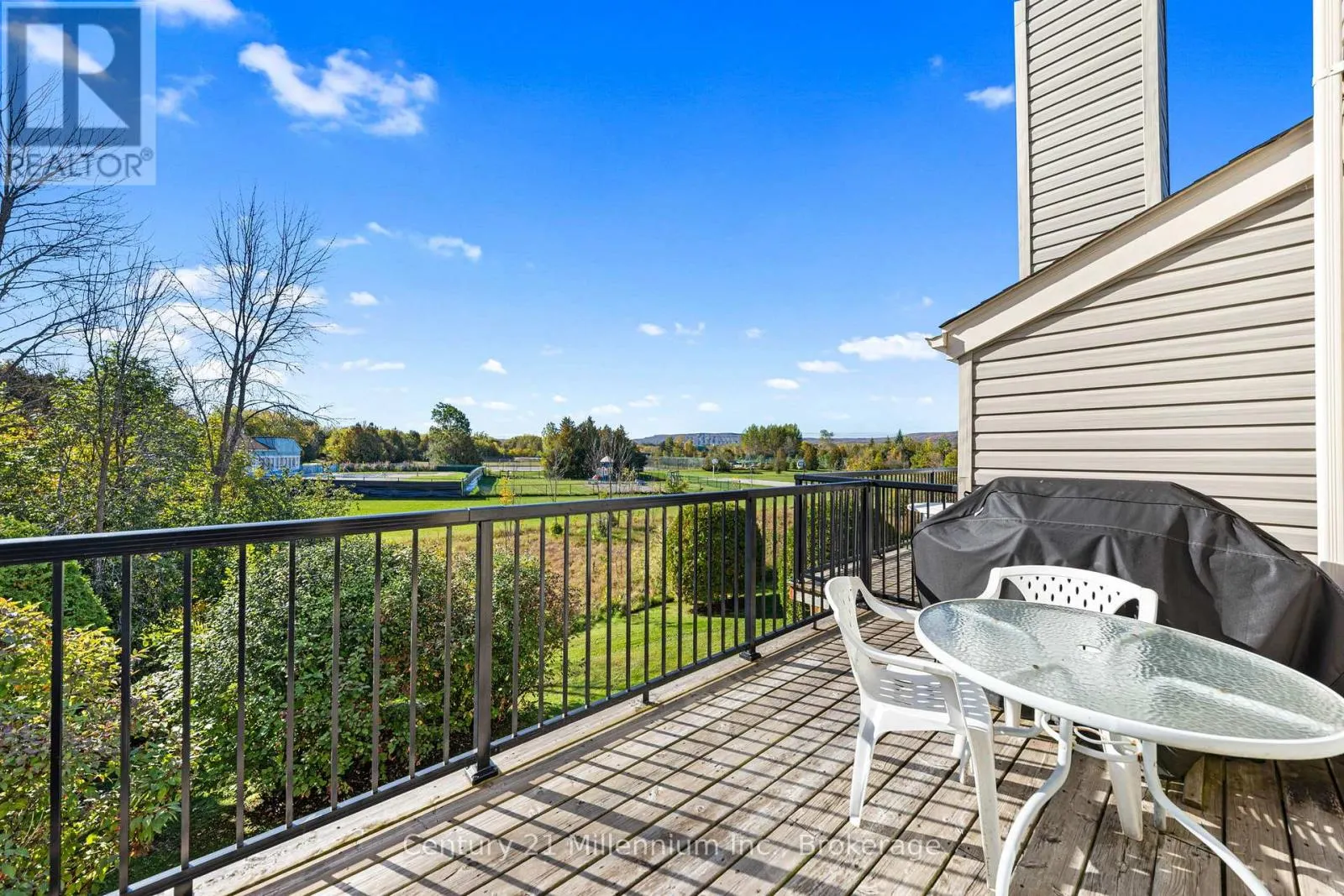 7 - 467 OXBOW CRESCENT #7