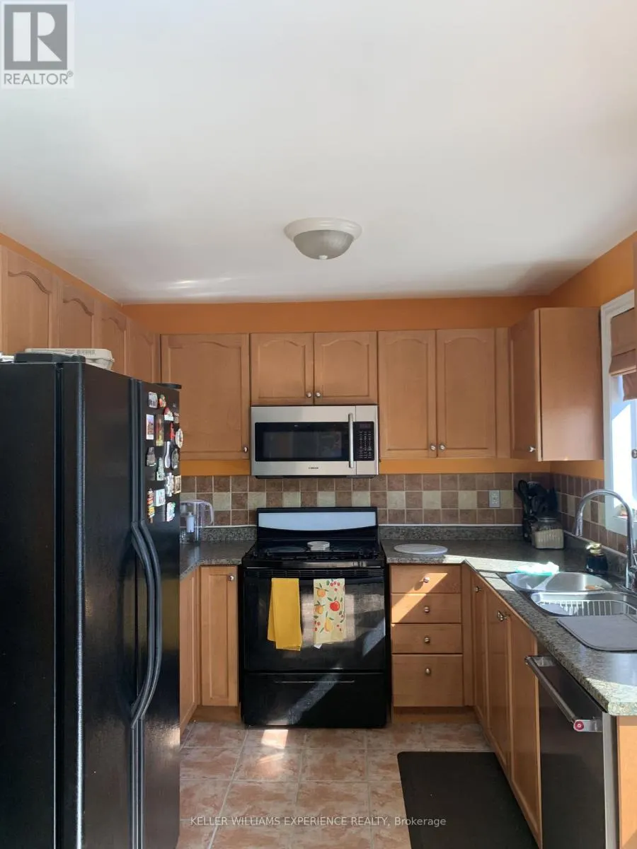 UPPER LEVEL - 59 NICKLAUS DRIVE