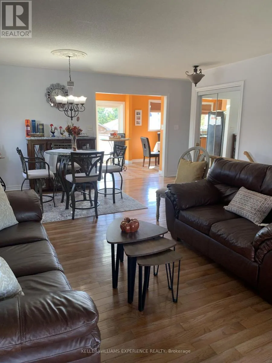UPPER LEVEL - 59 NICKLAUS DRIVE