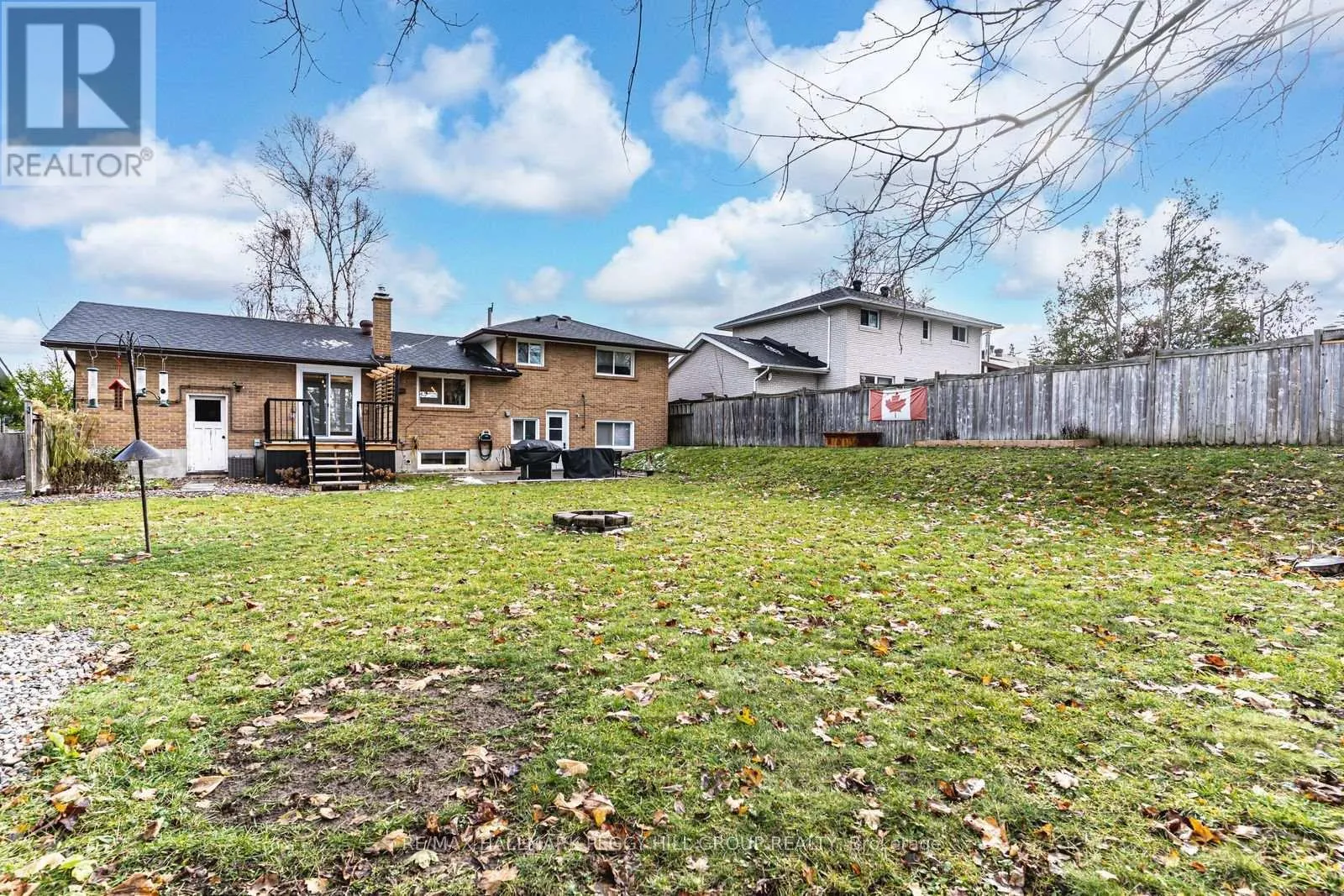 UPPER - 20 OTTAWAY AVENUE