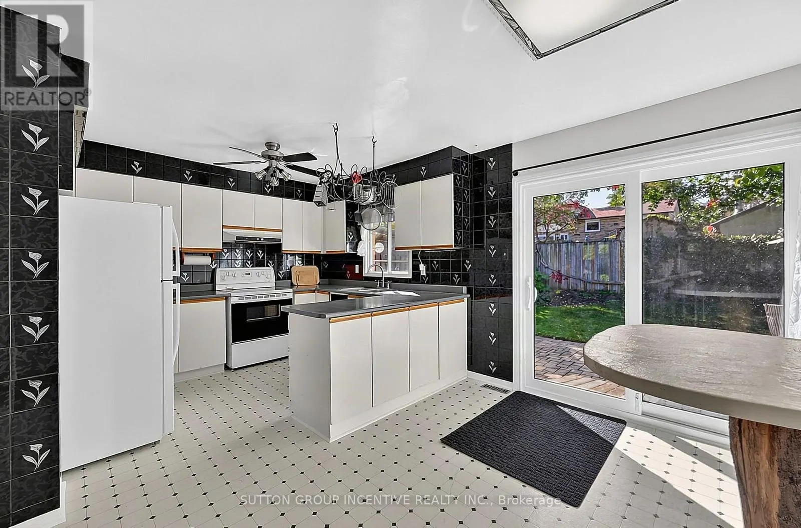 38 TRILLIUM CRESCENT