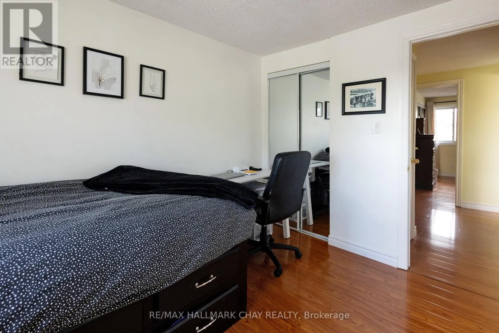 4 - 261 ROSE STREET