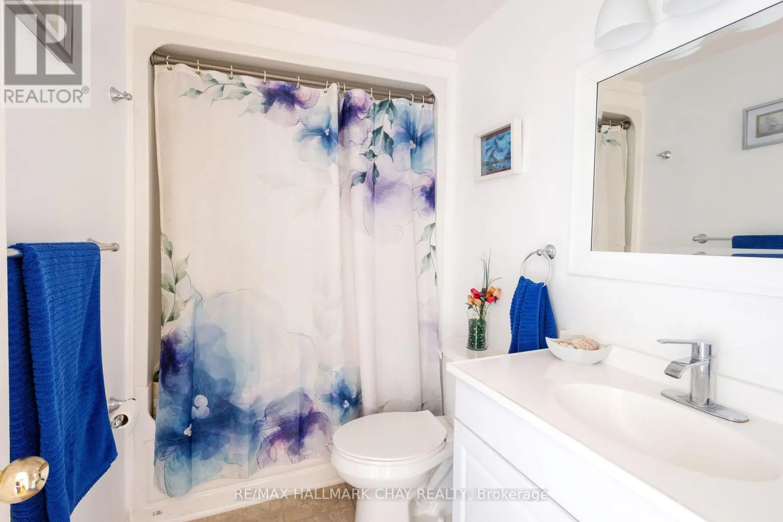 4 - 261 ROSE STREET