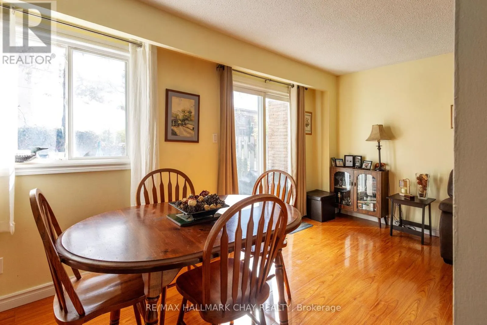 4 - 261 ROSE STREET
