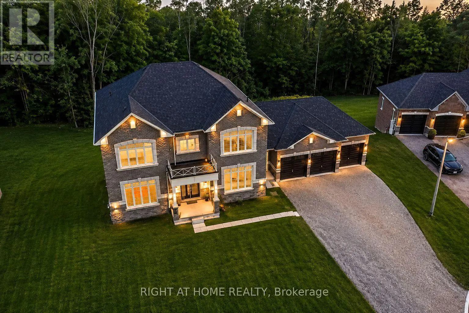 8 FOREST HEIGHTS COURT