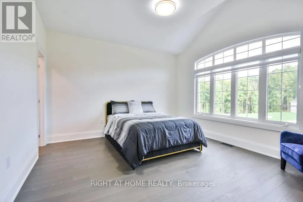 8 FOREST HEIGHTS COURT