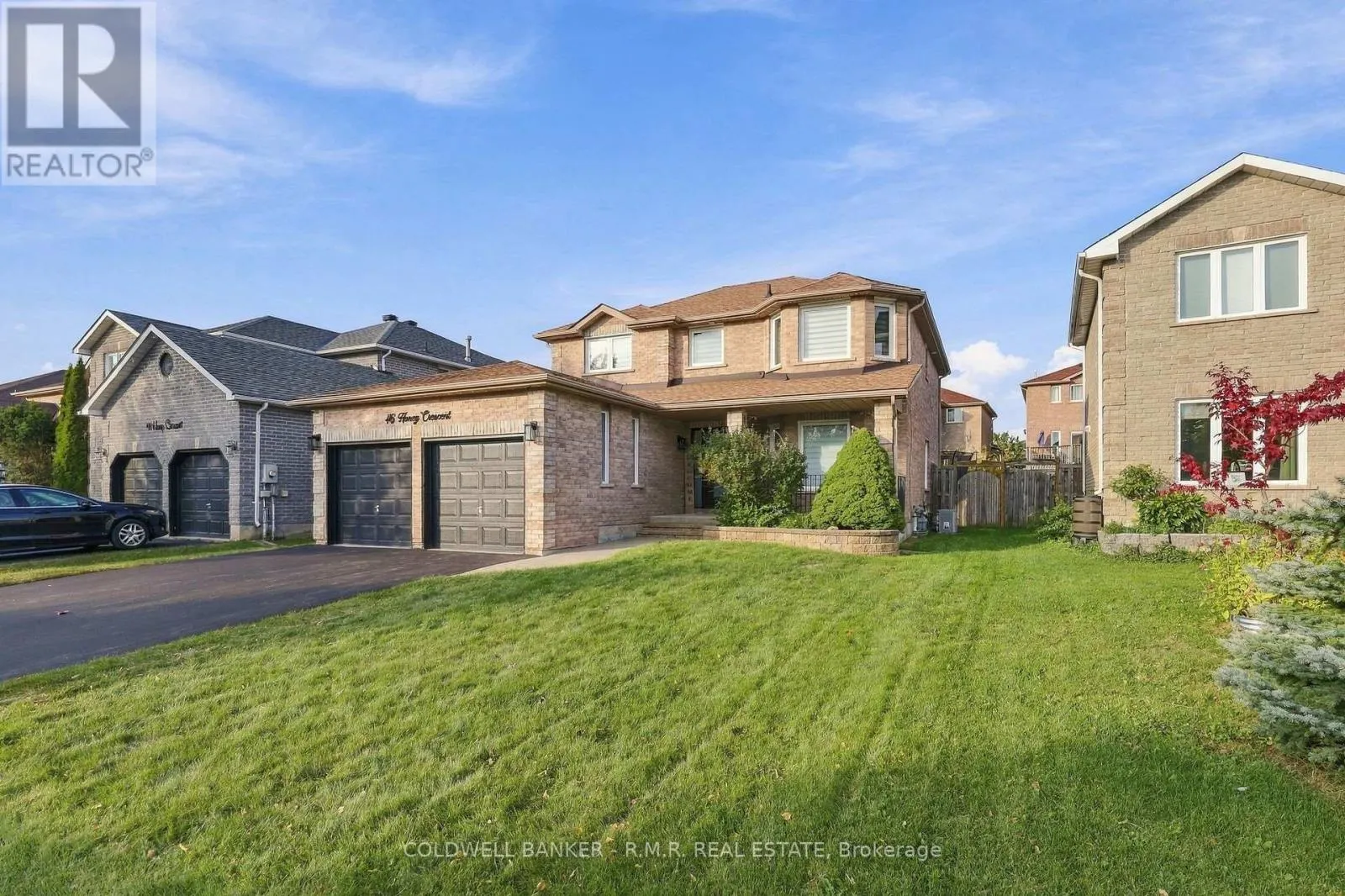 46 HONEY CRESCENT