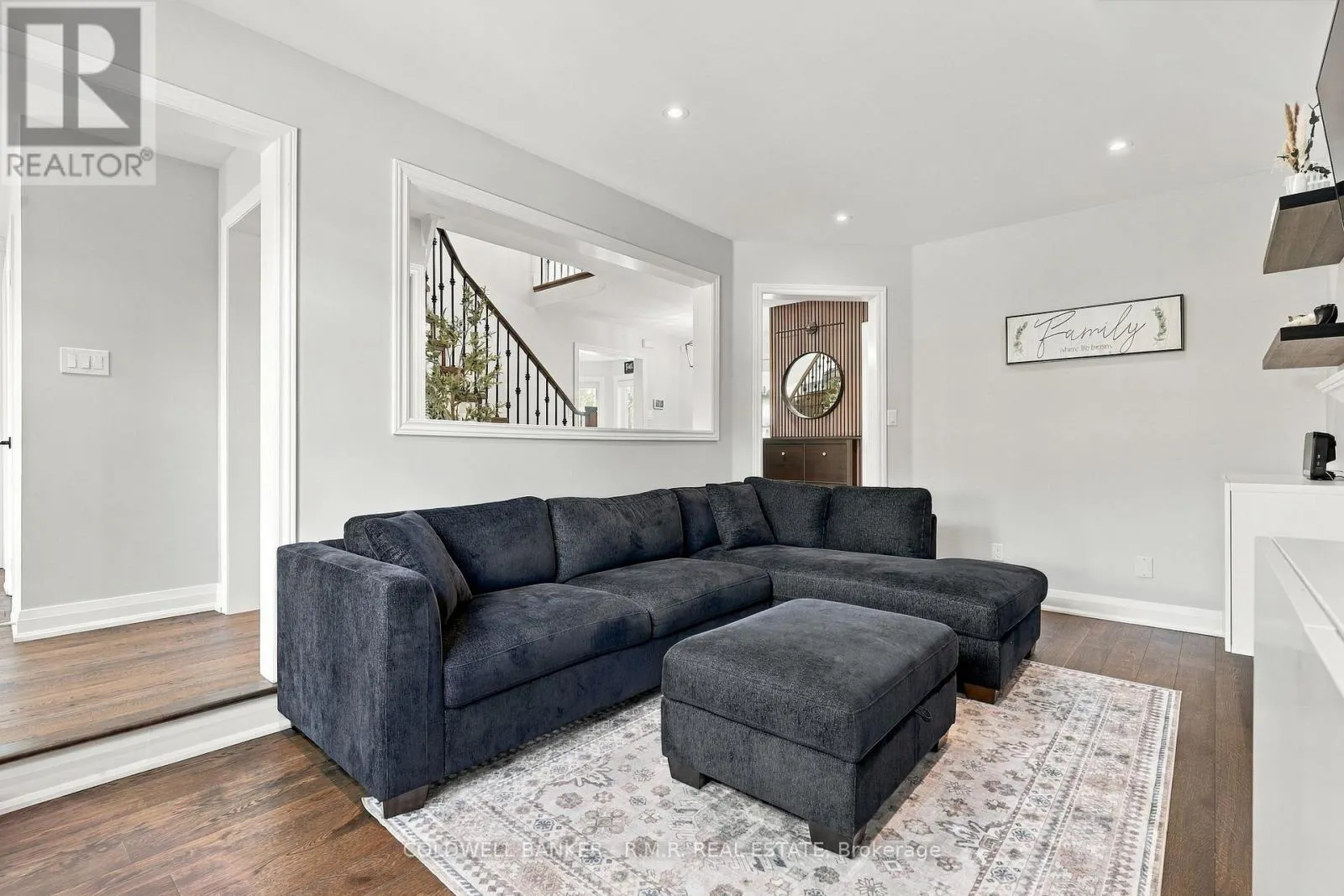 46 HONEY CRESCENT