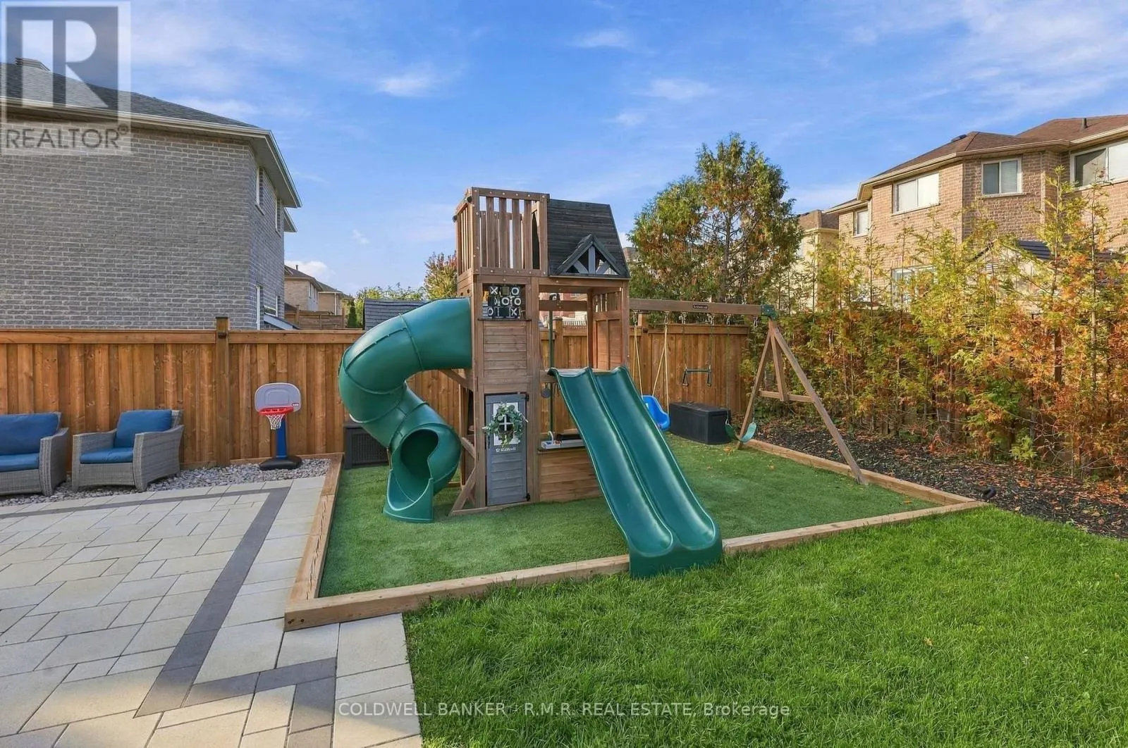 46 HONEY CRESCENT